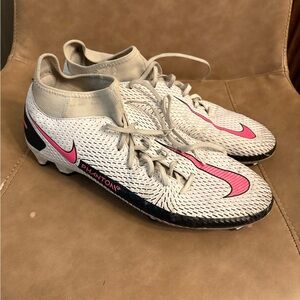 Nike Phantom White and Pink Soccer Cleats